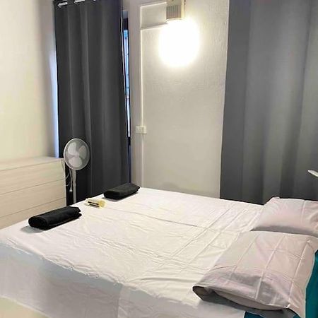 Low-Cost Teatro Romano Apartment Verona Bagian luar foto